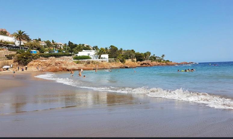 La Belle Vue-Charming Duplex Apartment With Sea View, 50 Meters From Beach And Private Parking แซ็งต์-ราฟาเอล ภายนอก รูปภาพ